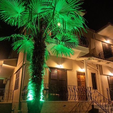 Βastasio Apartments Pefkochori Eksteriør billede